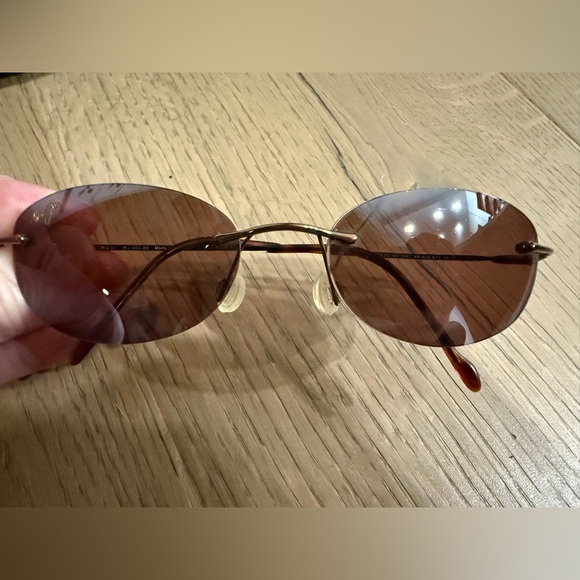 Maui Jim MJ-453-23 Polarized Sunglasses w/ Gloss Copper Frame & Maui Rose Lens - Picture 4 of 8